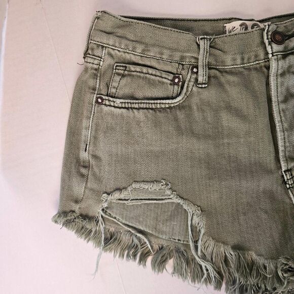 We The Free Loving Good Vibrations Cutoffs in Olive Size 28 - Picture 6 of 7